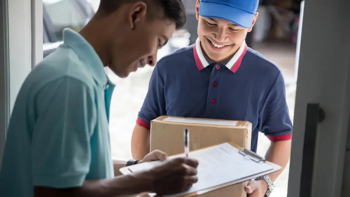 Last-mile delivery for small businesses options